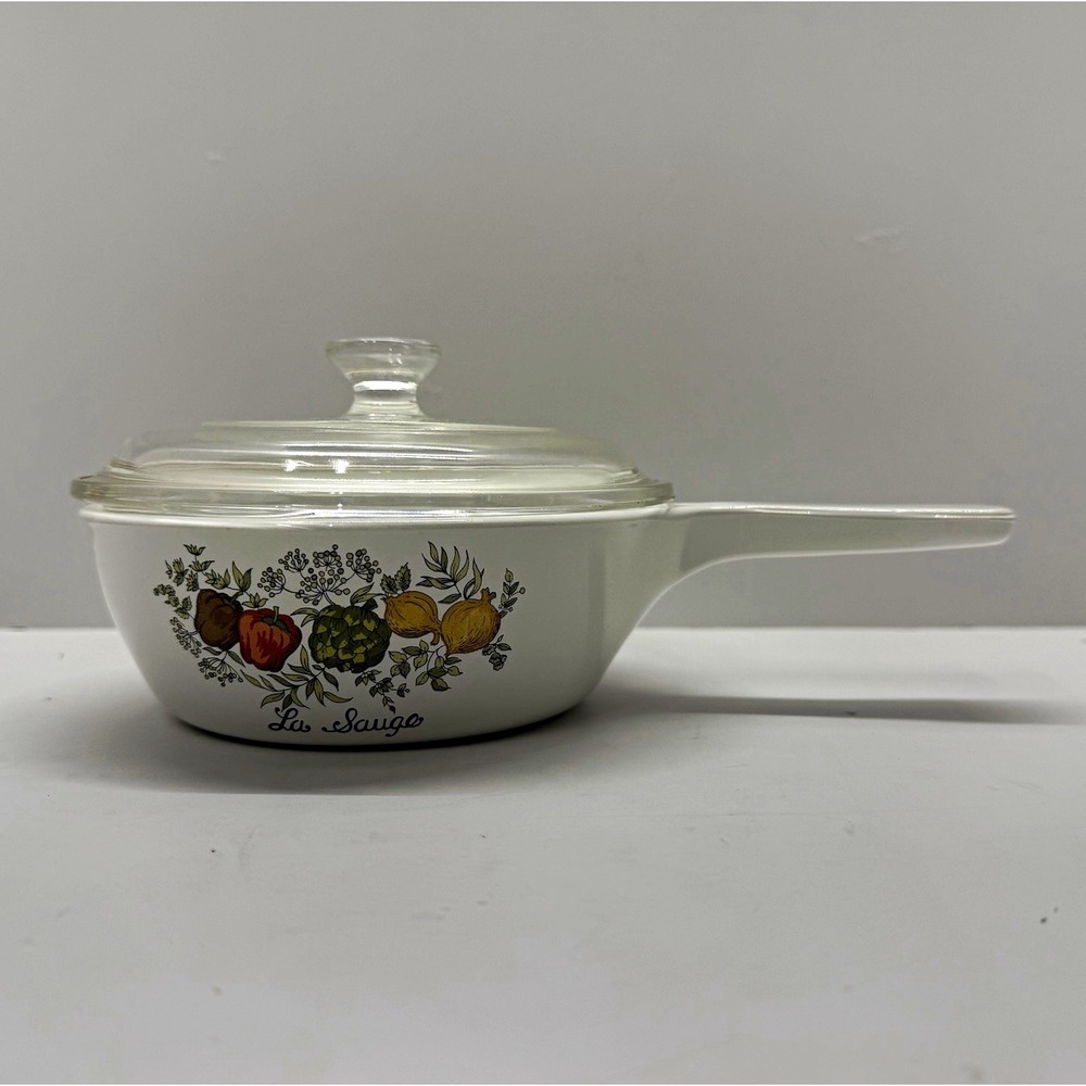 VTG CorningWare La Sauge 1 Pt P-81-B White Handled Casserole w/ Glass Lid